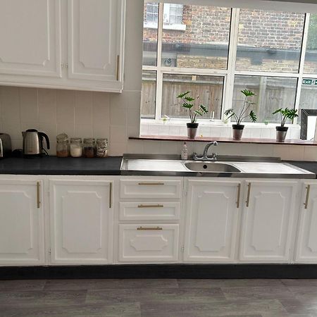 Balham, South London Spacious Guest House 1, 6 Rooms Available Buitenkant foto