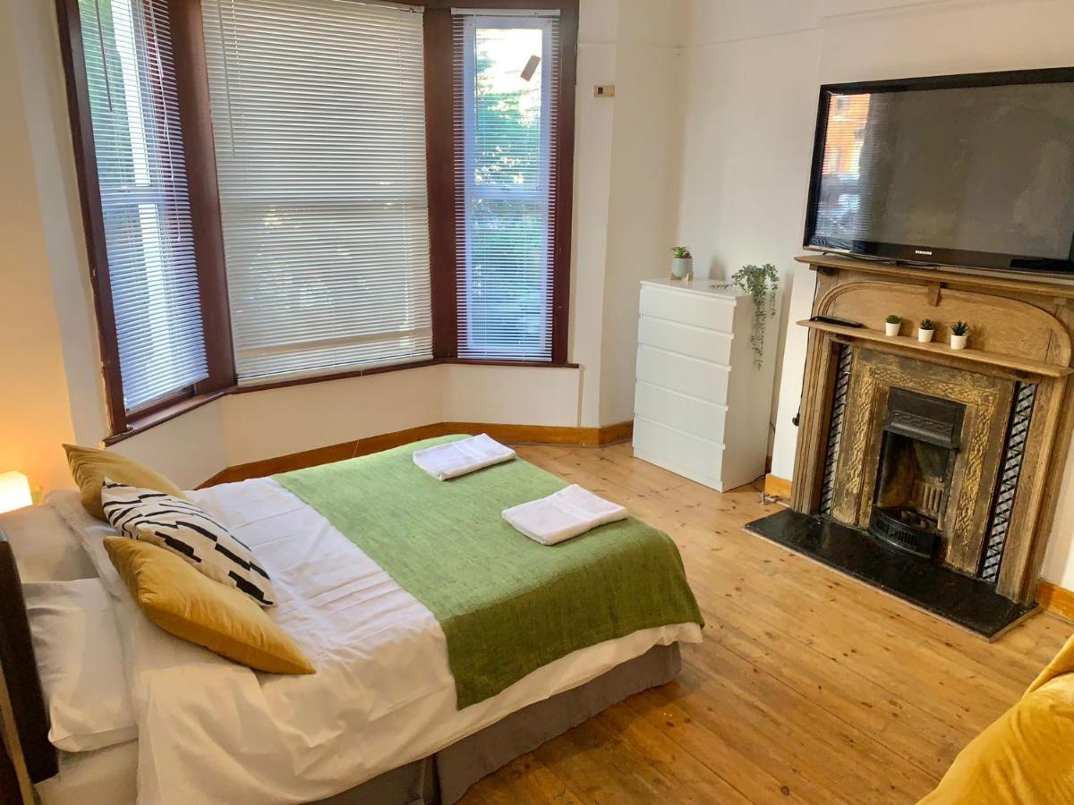 Balham, South London Spacious Guest House 1, 6 Rooms Available Buitenkant foto
