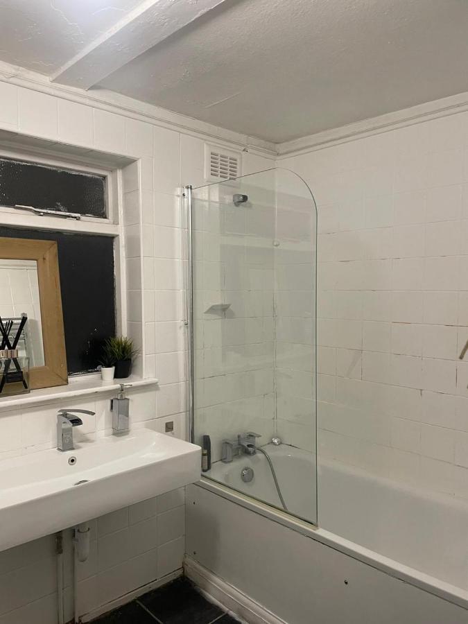 Balham, South London Spacious Guest House 1, 6 Rooms Available Buitenkant foto