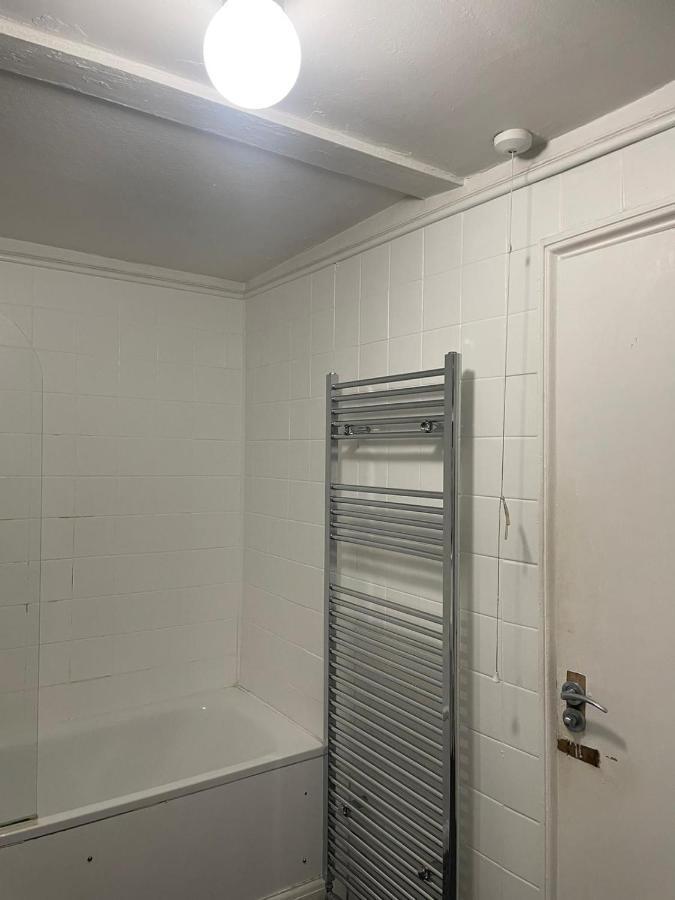 Balham, South London Spacious Guest House 1, 6 Rooms Available Buitenkant foto