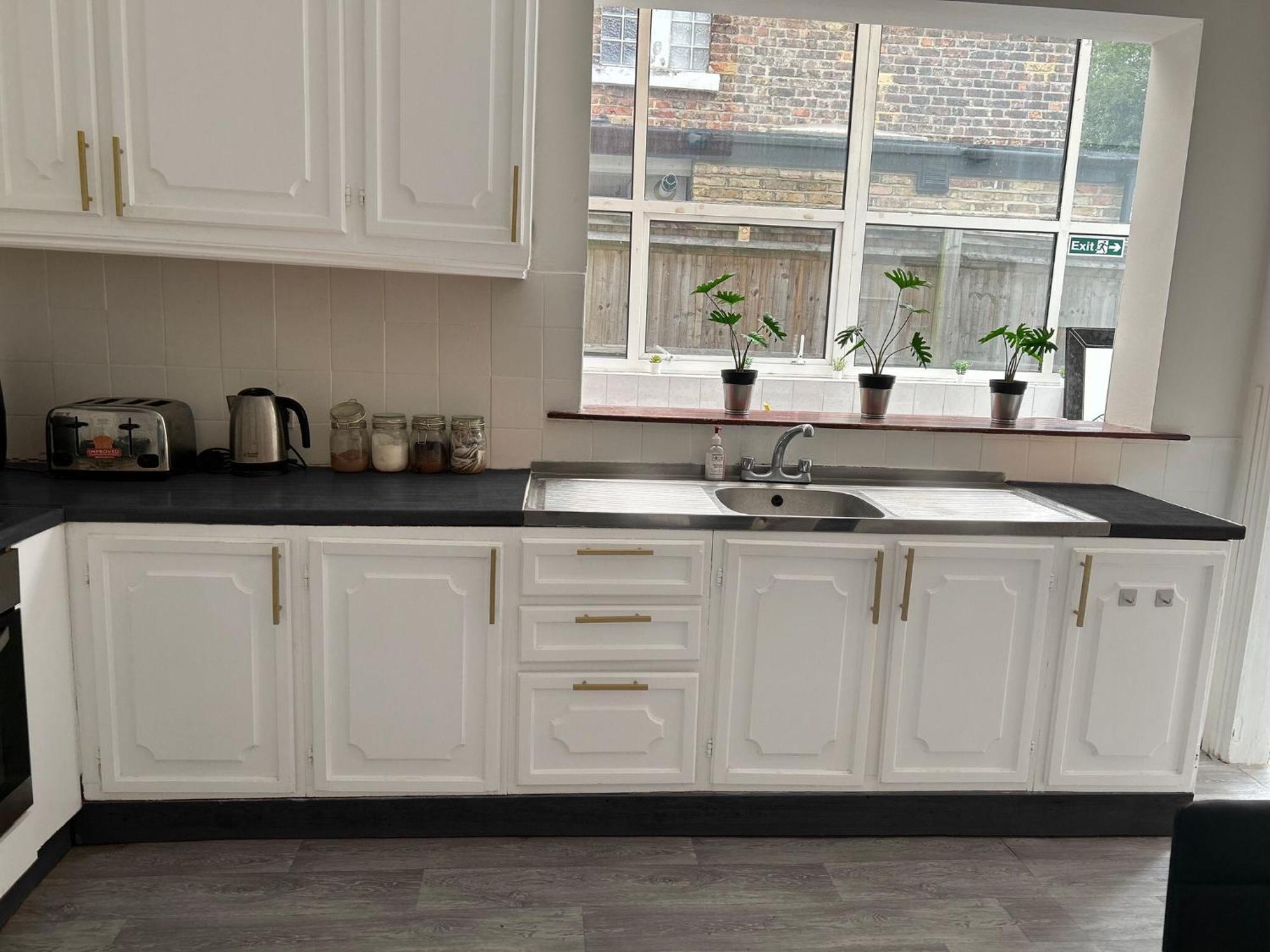 Balham, South London Spacious Guest House 1, 6 Rooms Available Buitenkant foto